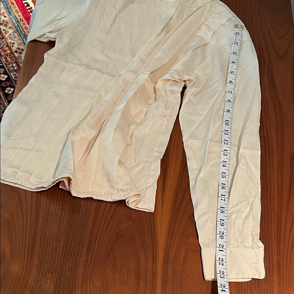 Dana Buchman Vintage 100% Silk Cream Blouse, Size 6 - Picture 12 of 14